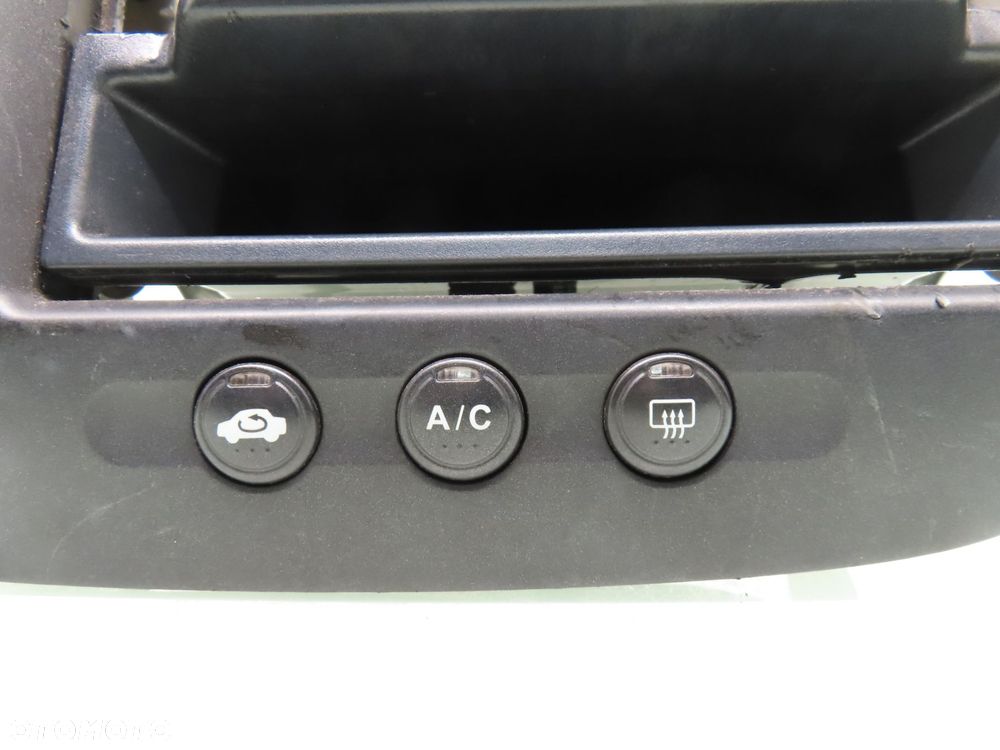 PANEL NAWIEWU Z AC HONDA CIVIC VII - 5