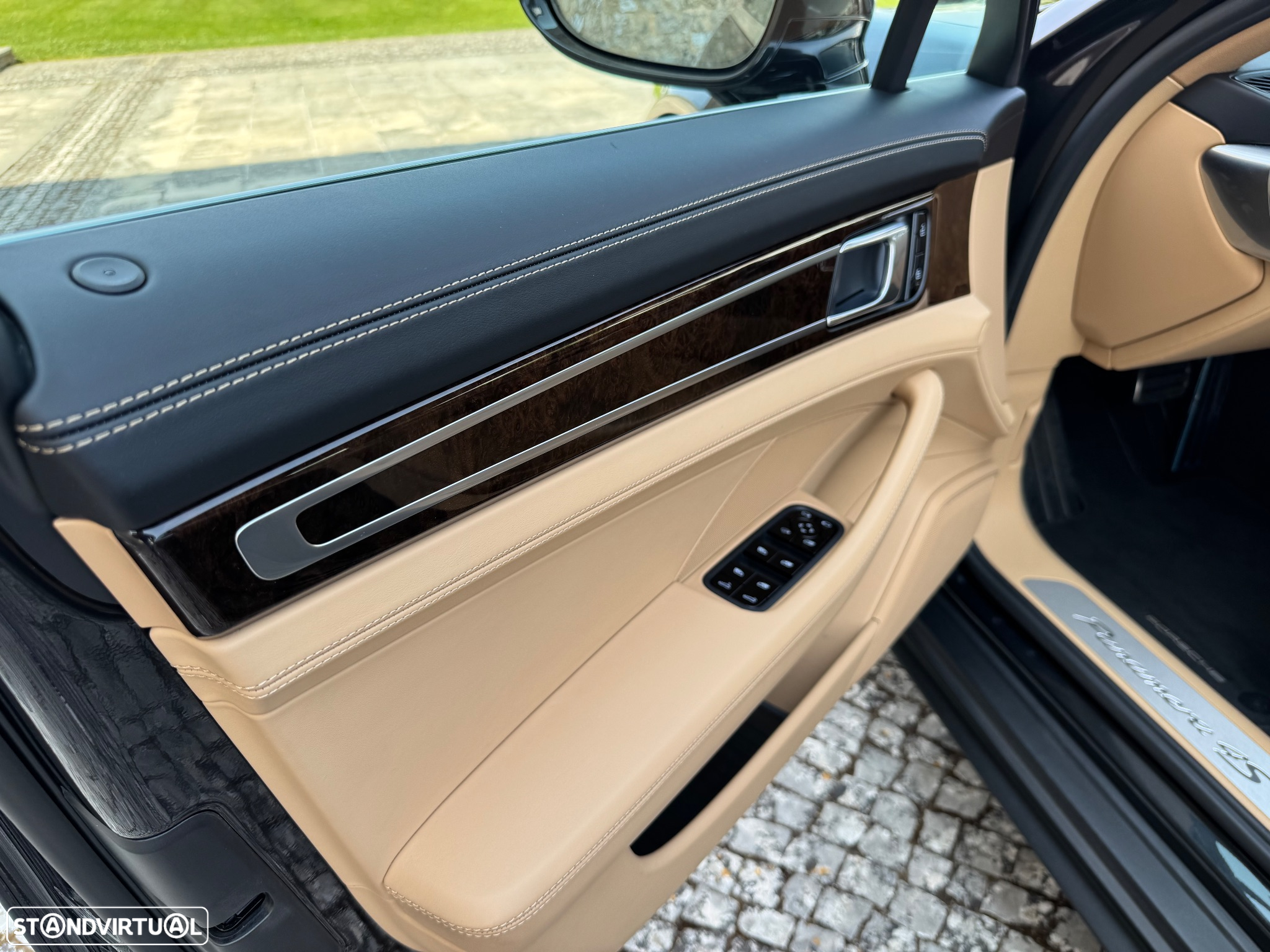 Porsche Panamera 4 S - 14