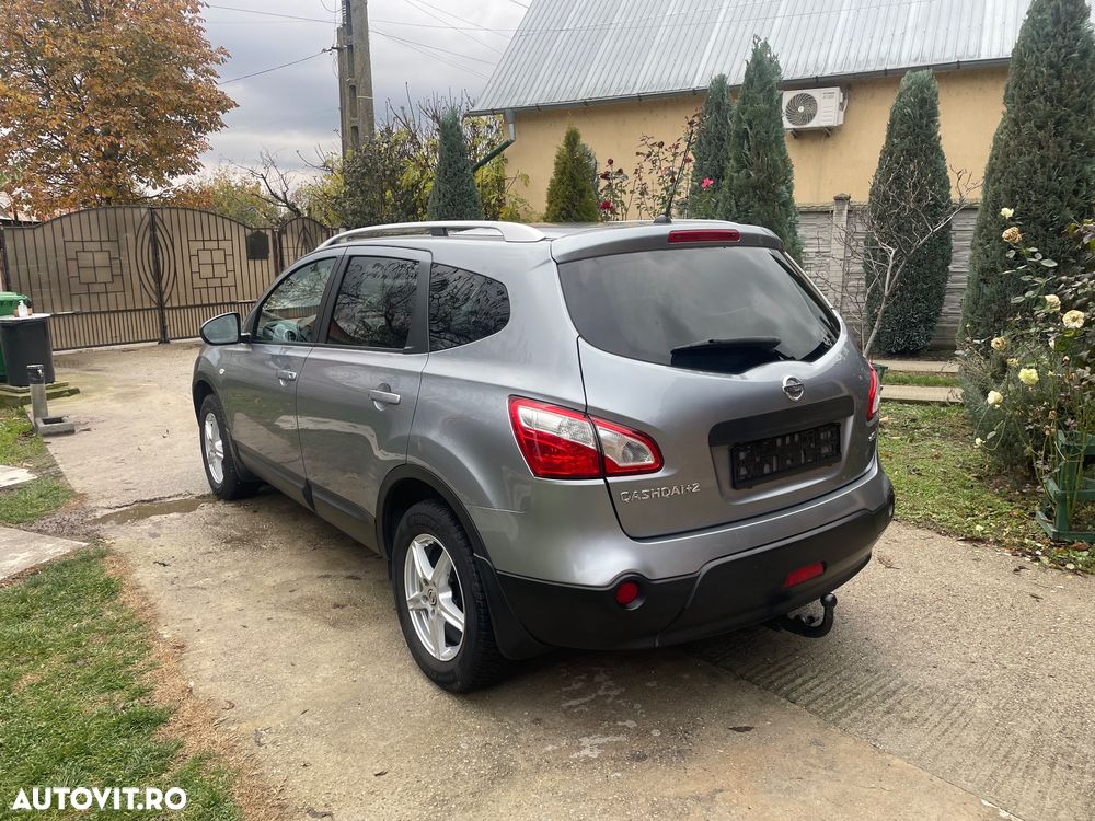 Nissan Qashqai+2 - 5