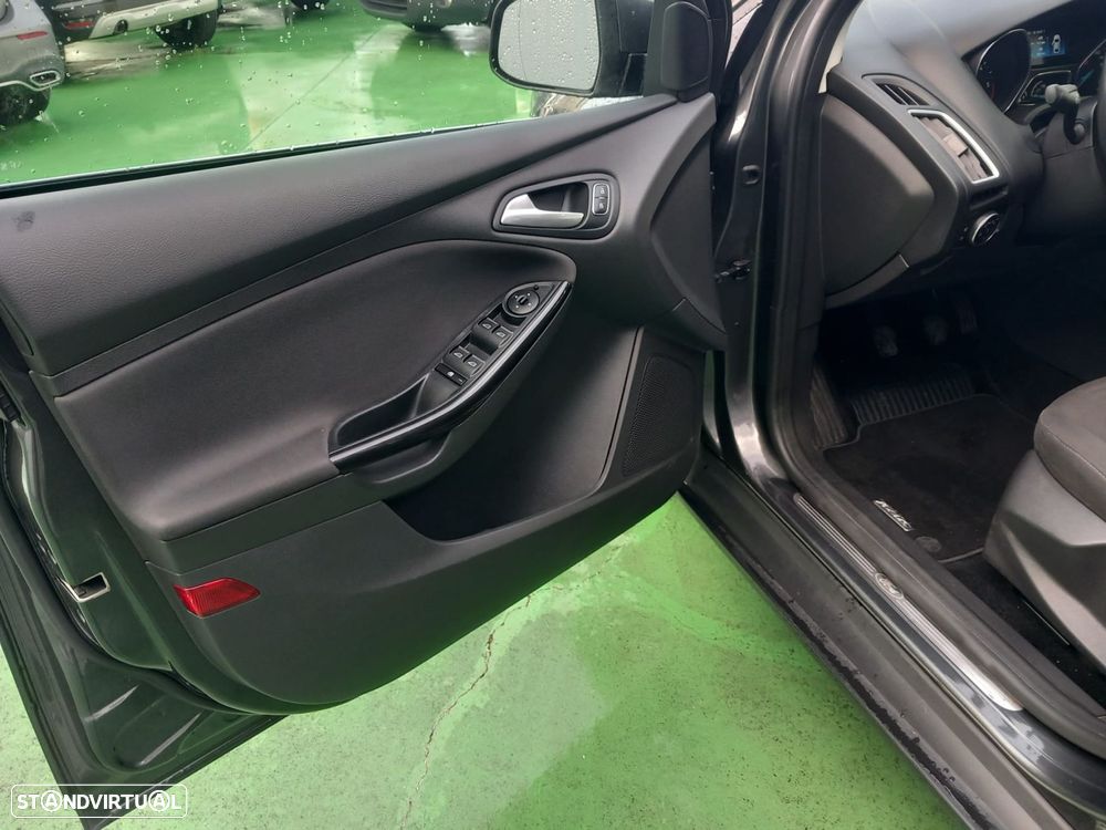 Ford Focus 1.5 TDCi Titanium - 7