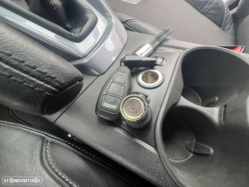 Ford Focus 1.0 SCTi Titanium Best - 22