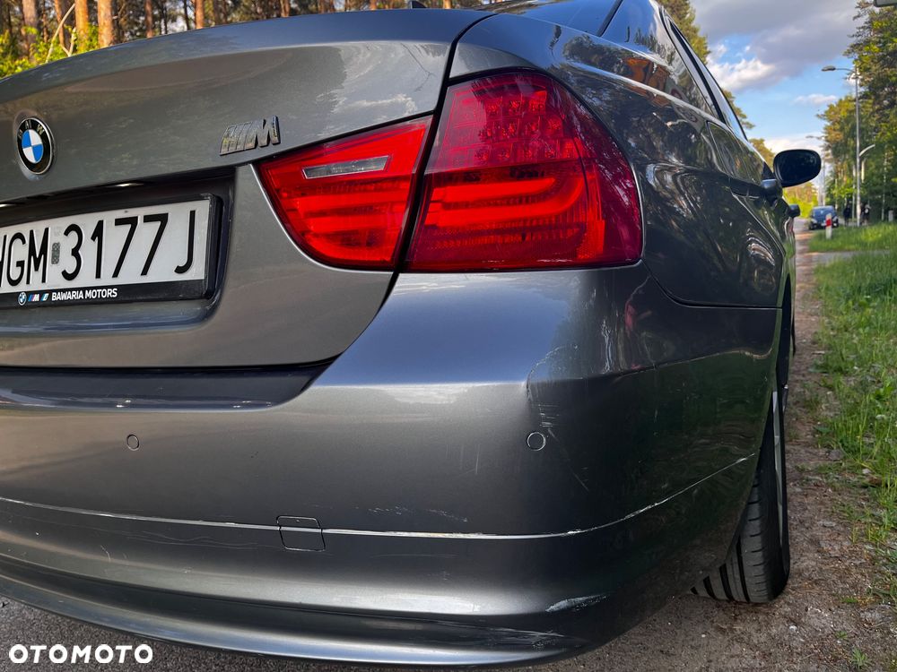 BMW Seria 3 320i - 5
