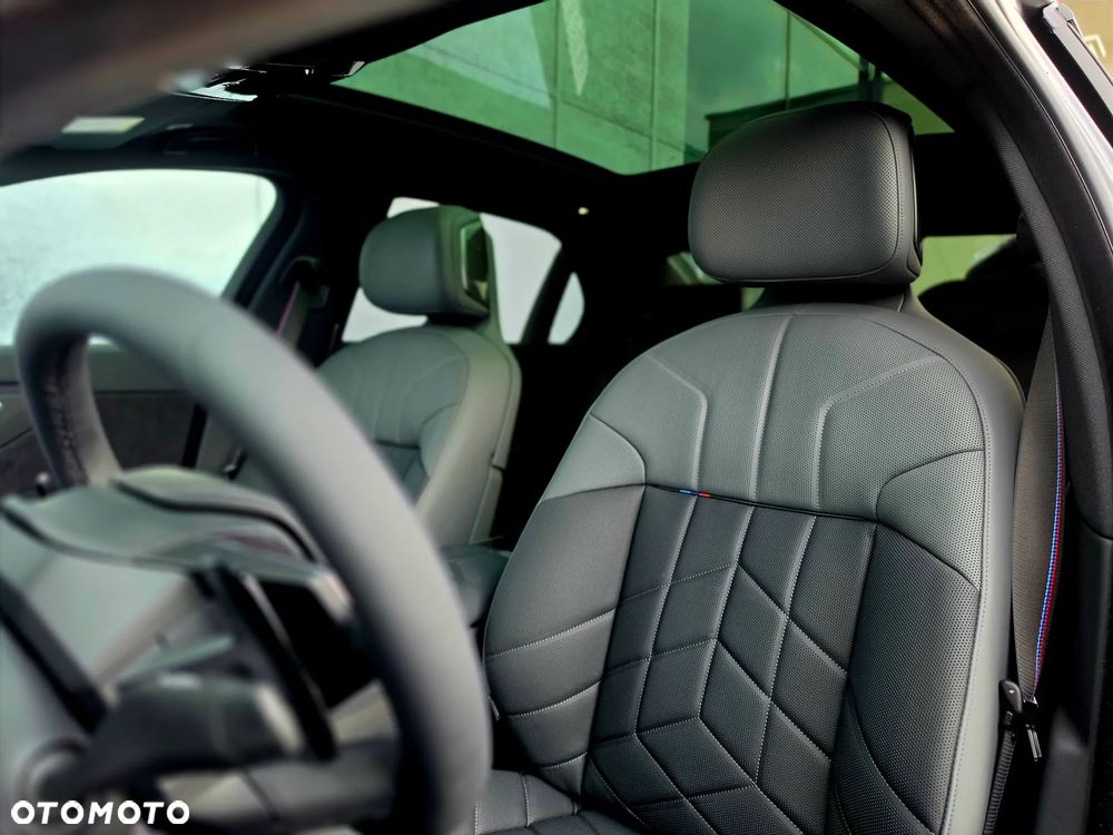 BMW Seria 7 740 xDrive - 17