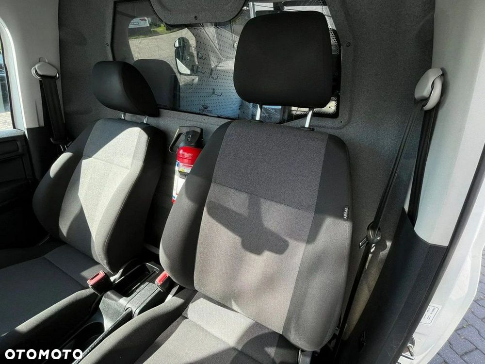 Volkswagen Caddy - 19