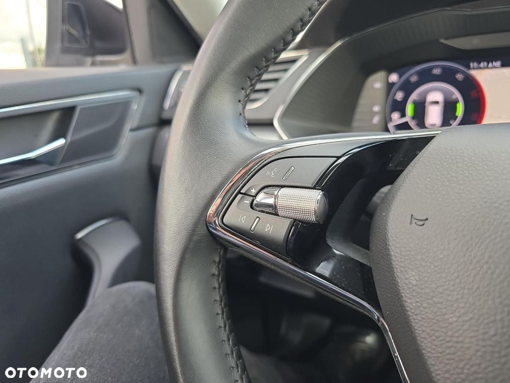 Skoda Superb 2.0 TDI Ambition DSG - 18