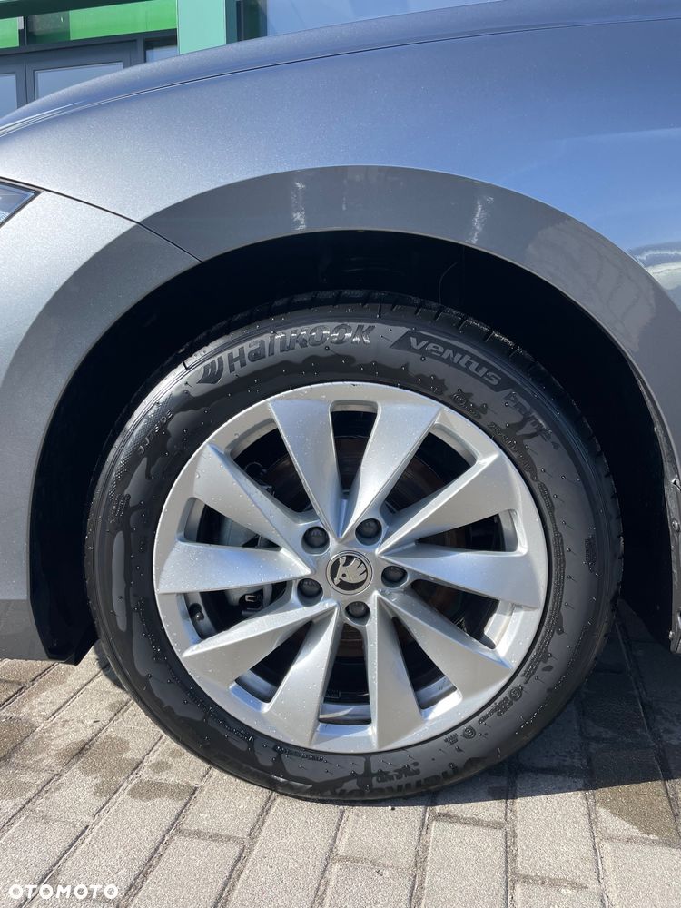 Skoda Superb 2.0 TDI SCR Selection DSG - 8