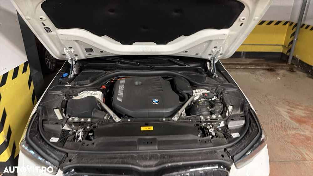 BMW Seria 5 550e xDrive AT PHEV - 11