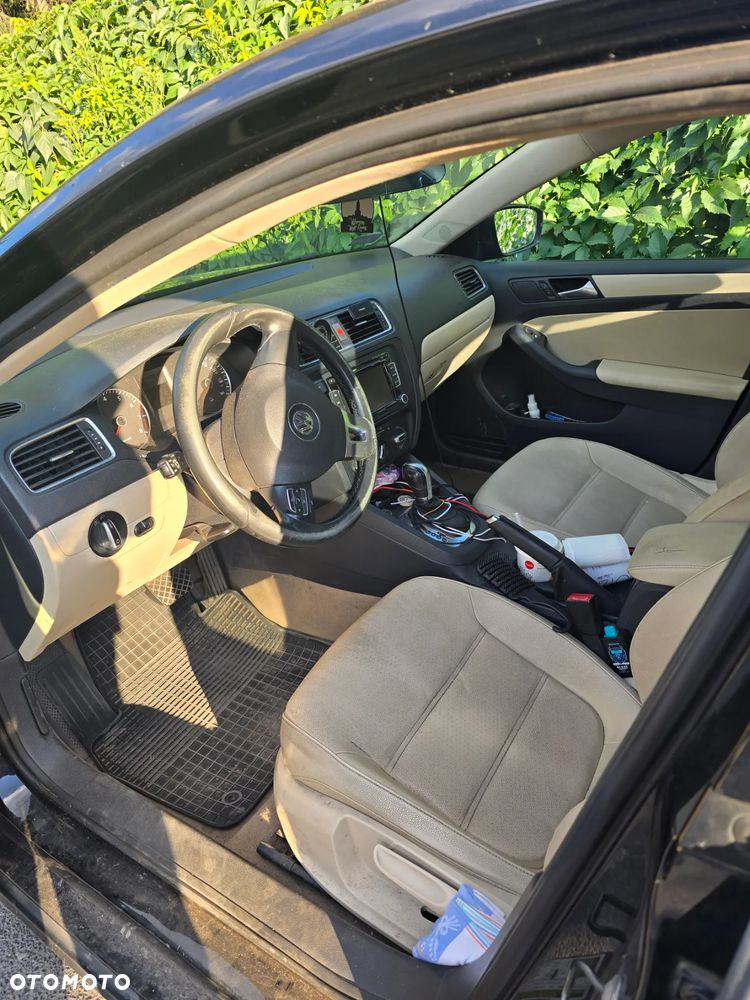 Volkswagen Jetta 2.5 SE - 6