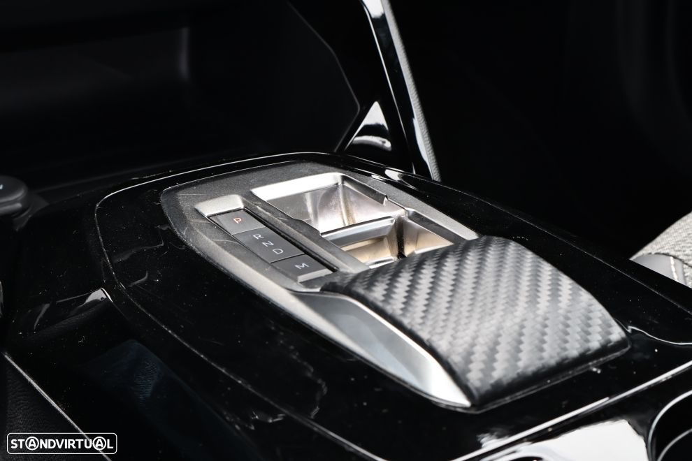 Peugeot 2008 1.2 Hybrid Allure e-DCS6 - 7
