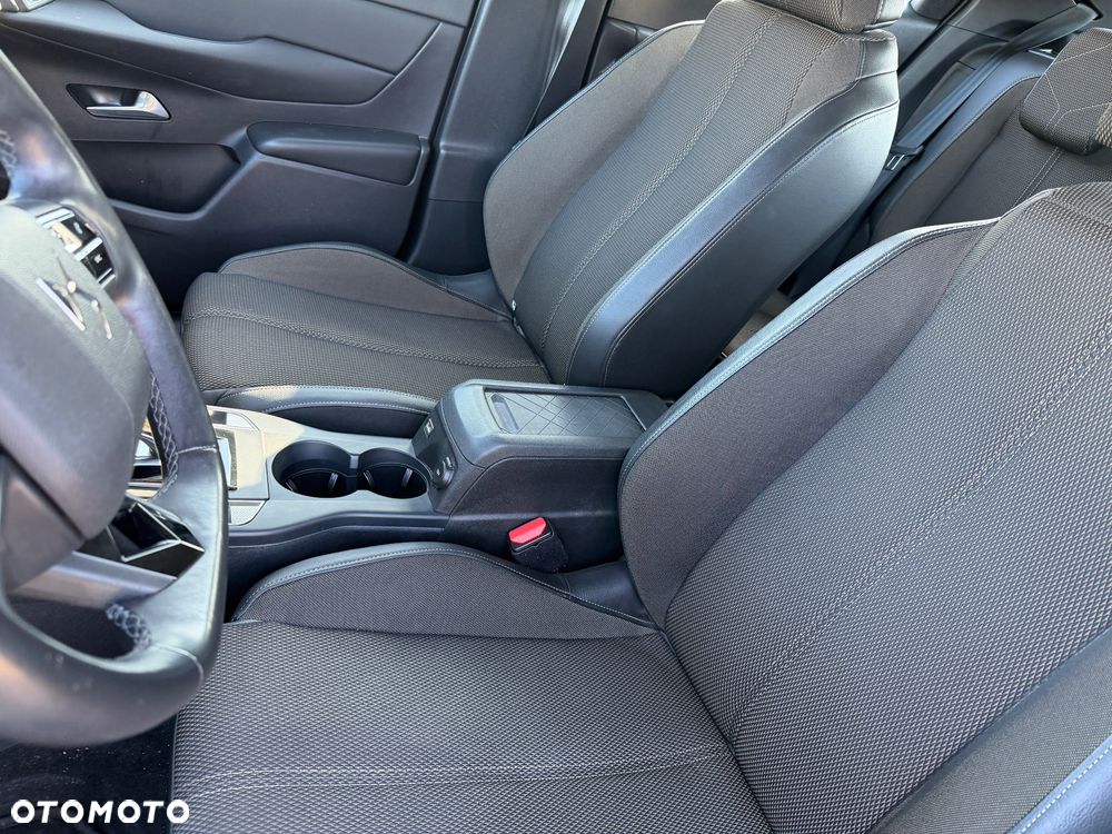 DS Automobiles DS 3 Crossback 1.2 PureTech Montmartre - 16