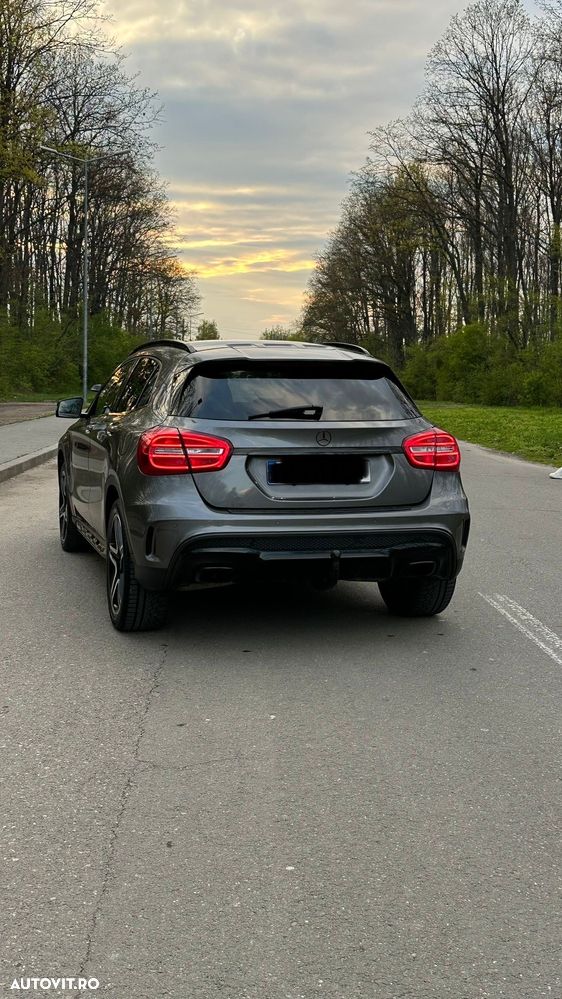 Mercedes-Benz GLA 200 d - 3