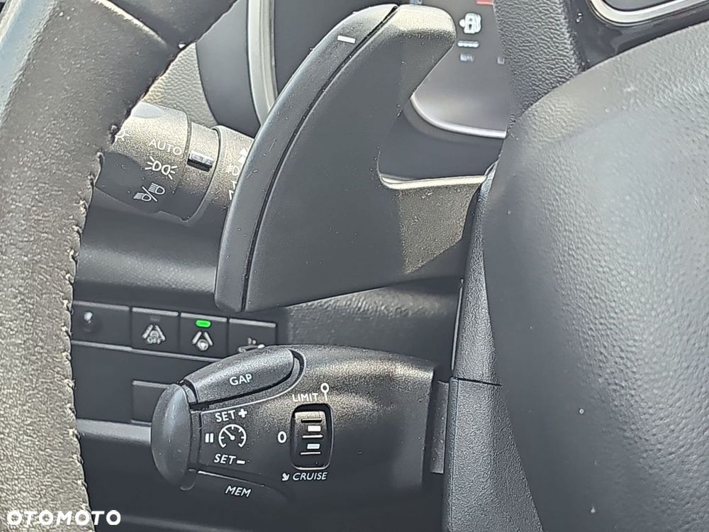 Citroën C5 Aircross 1.6 PureTech Shine EAT8 - 23