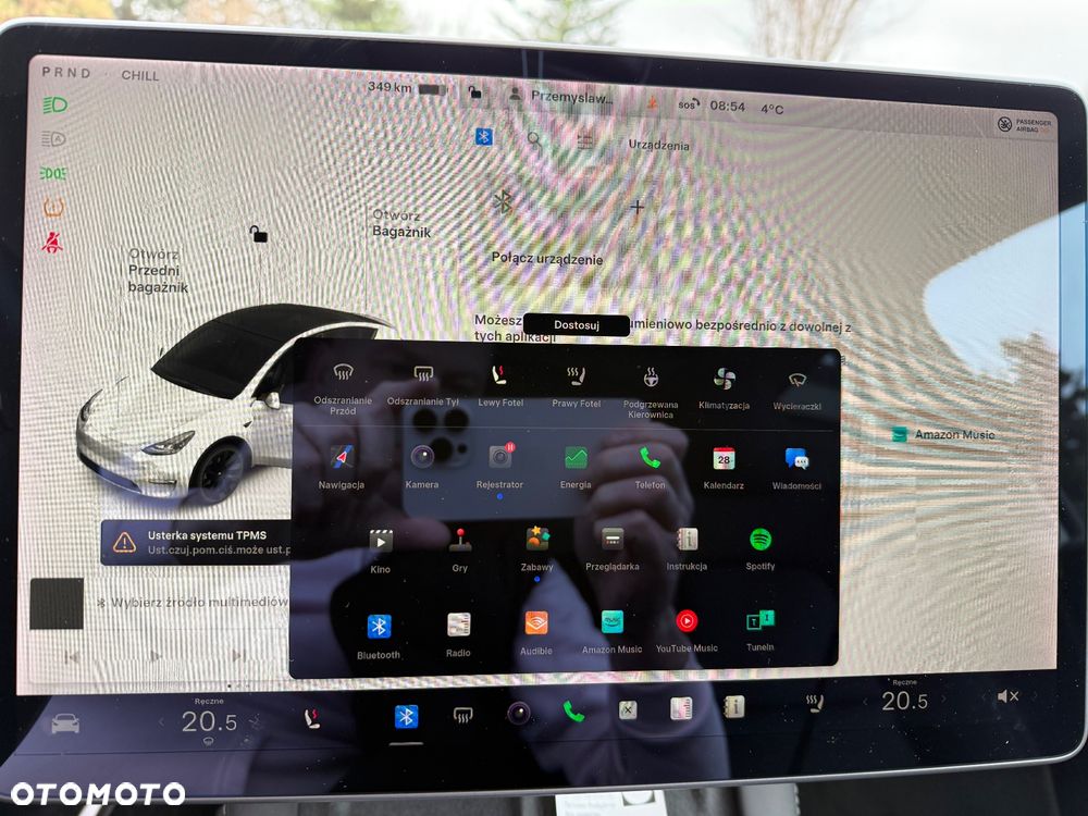 Tesla Model Y Long Range AWD - 23