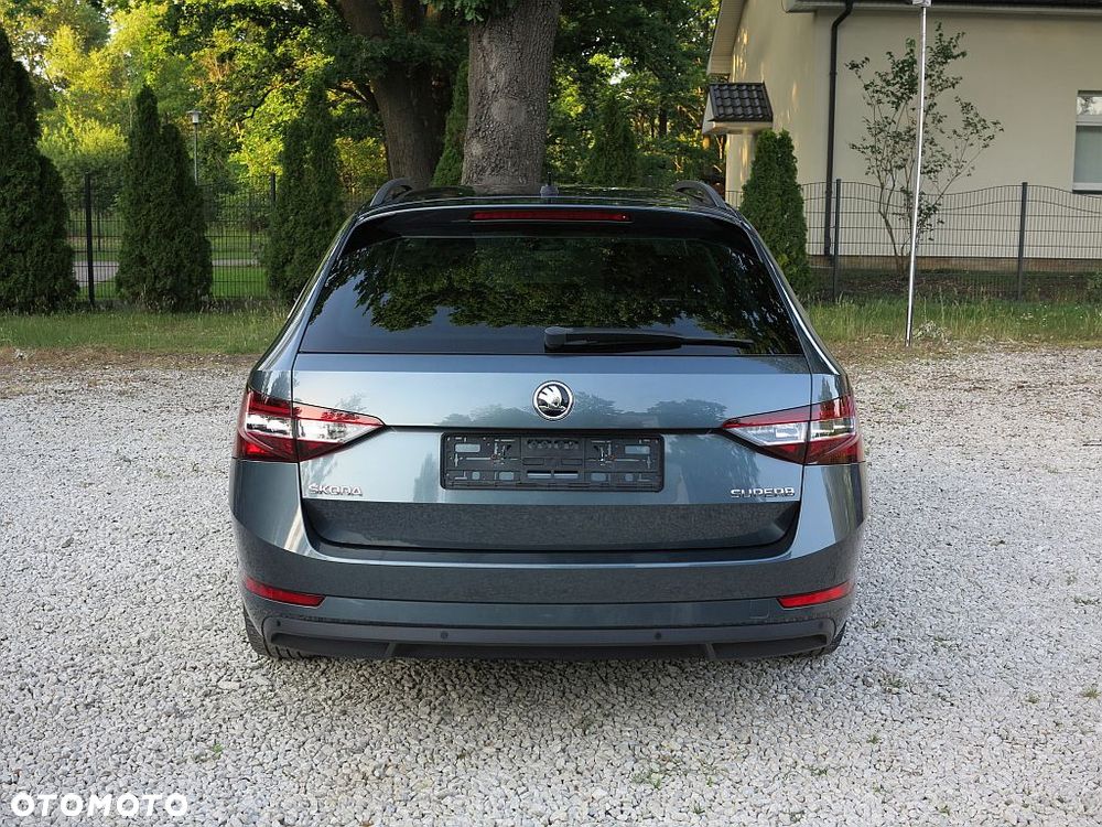 Skoda Superb 2.0 TDI DSG Ambition - 7