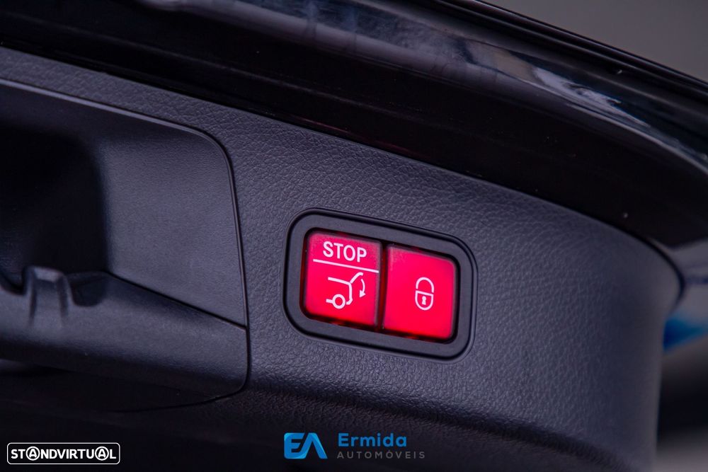 Mercedes-Benz GLA 250 - 58