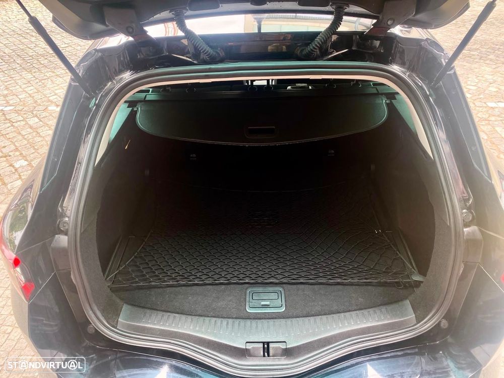 Renault Mégane Sport Tourer 1.3 TCe Limited - 24