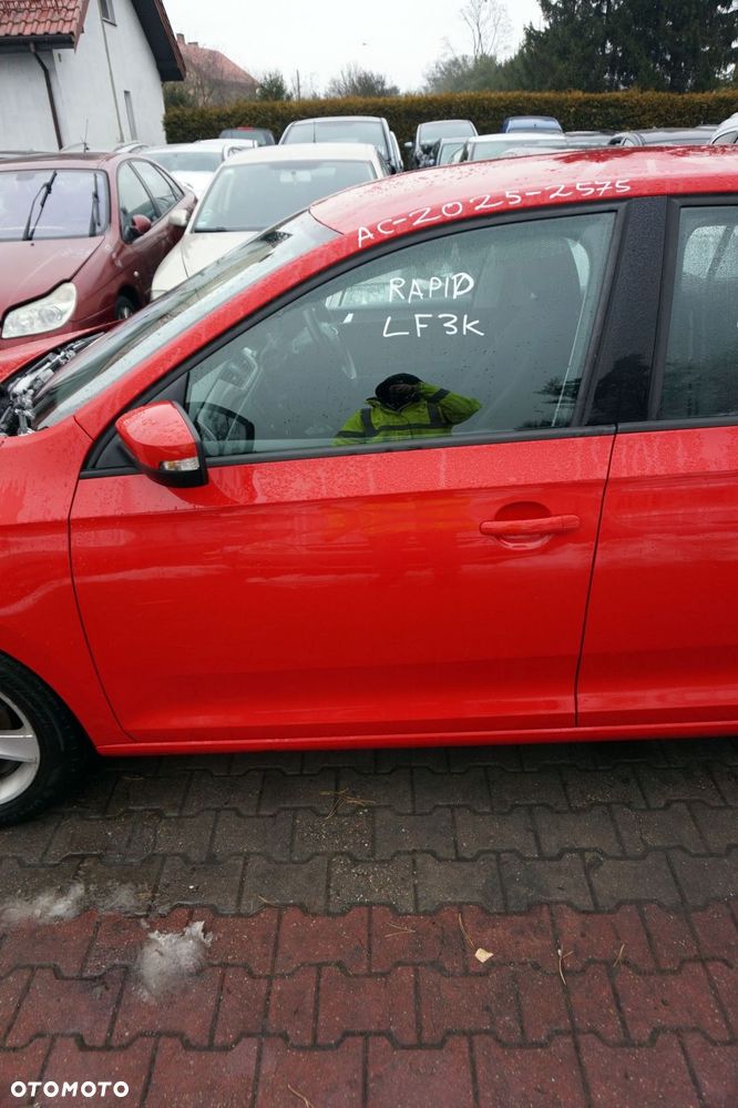 DRZWI PRZEDNIE LEWE RAPID NH3 LIFT LB LIFTBACK LF3K  CZERWONY SKODA 2017-2019 - 1