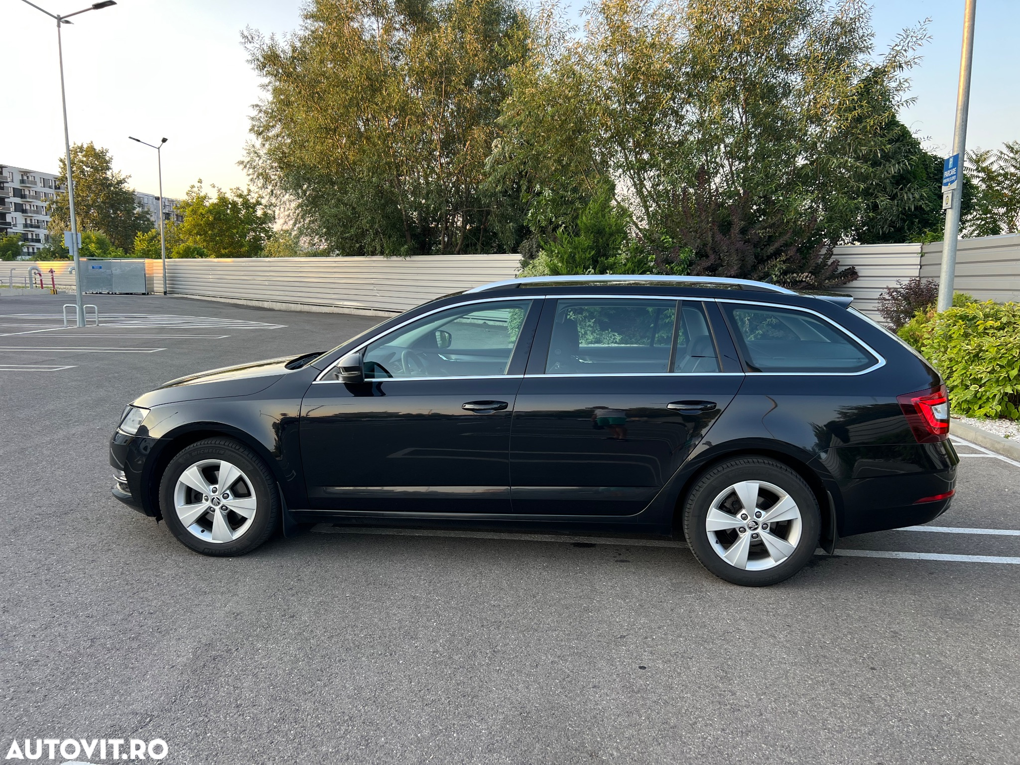 Skoda Octavia 2.0 TDI DSG Style - 27