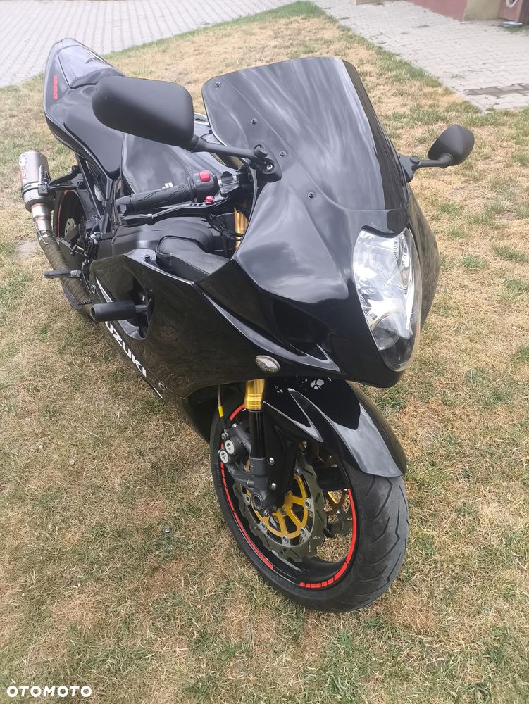 Suzuki GSX-R - 16