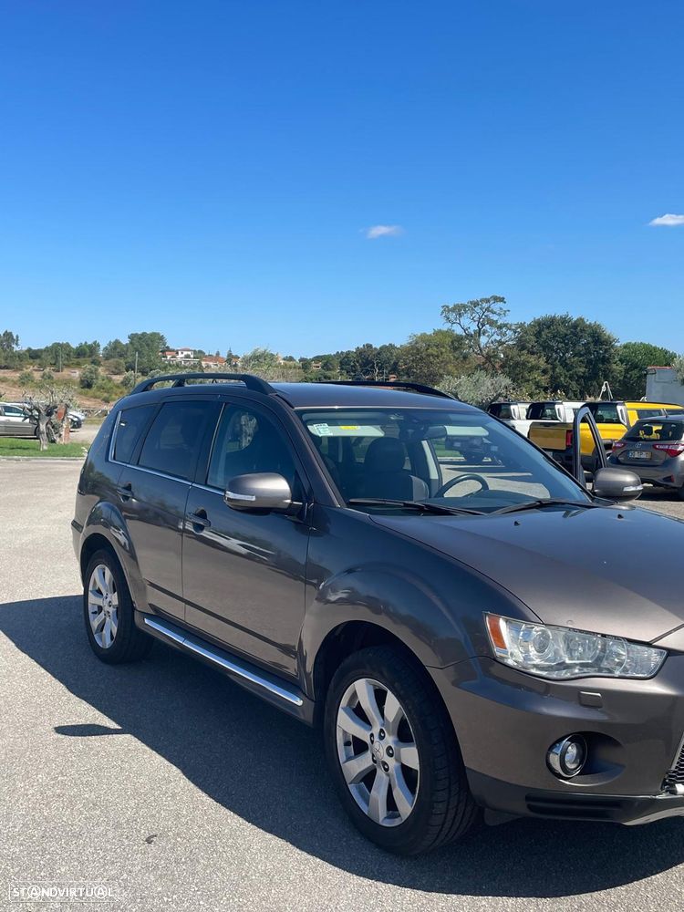 Mitsubishi Outlander - 6