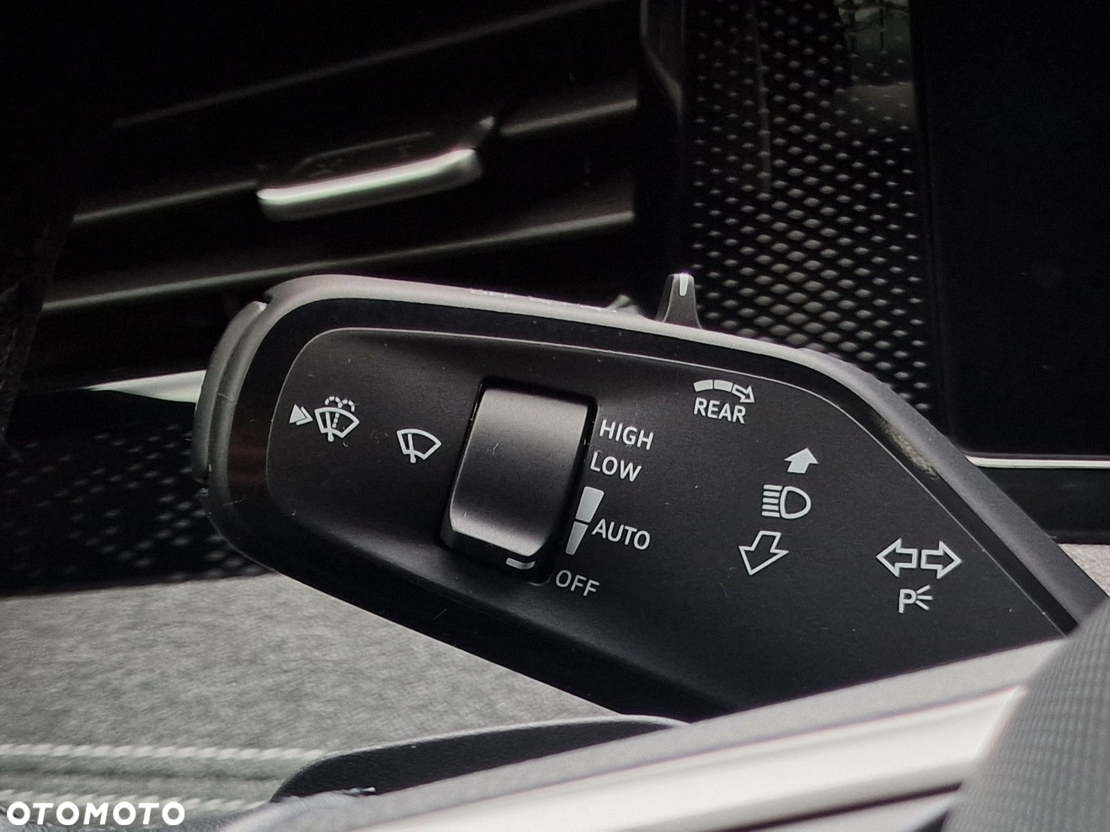 Volkswagen Passat 1.5 TSI eHybrid PHEV Business DSG - 31