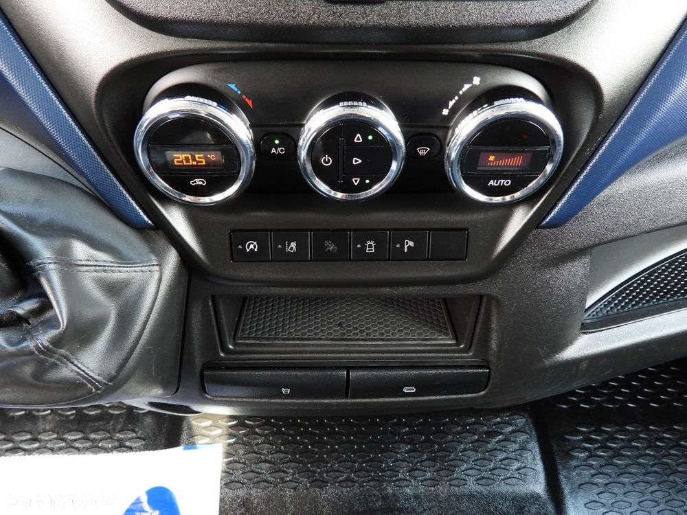 Iveco DAILY 35S16 SKRZYNIA PODWÓJNA KABINA DOKA 7 MIEJSC TEMPOMAT LEDY AUTOMAT HI-MATIC KLIMATYZACJA  160KM - 34