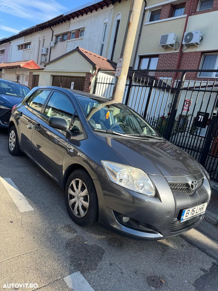 Toyota Auris - 2