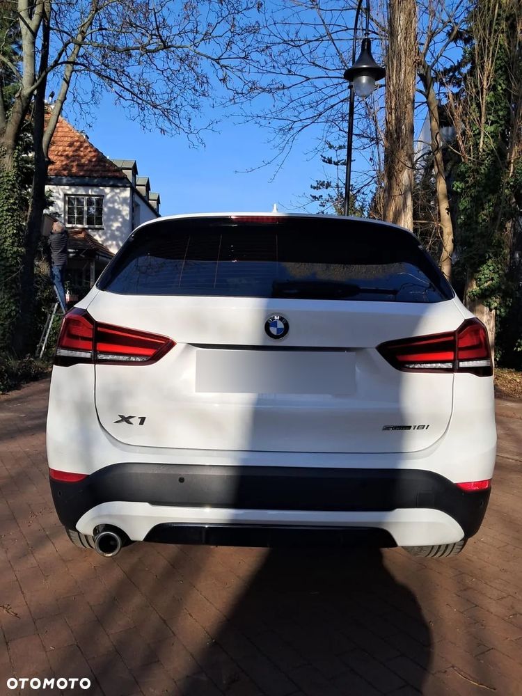 BMW X1 sDrive18i GPF Sport Line - 5