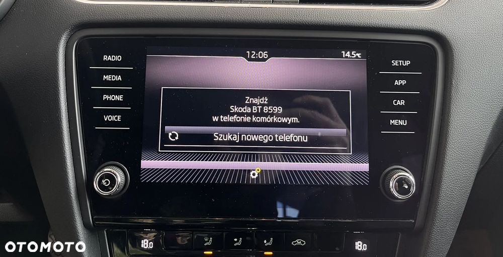 Skoda Octavia 1.5 TSI ACT Style DSG - 25