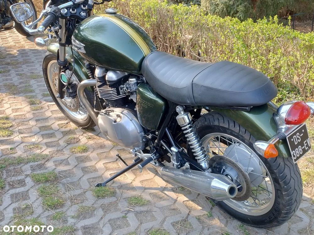 Triumph Thruxton - 24
