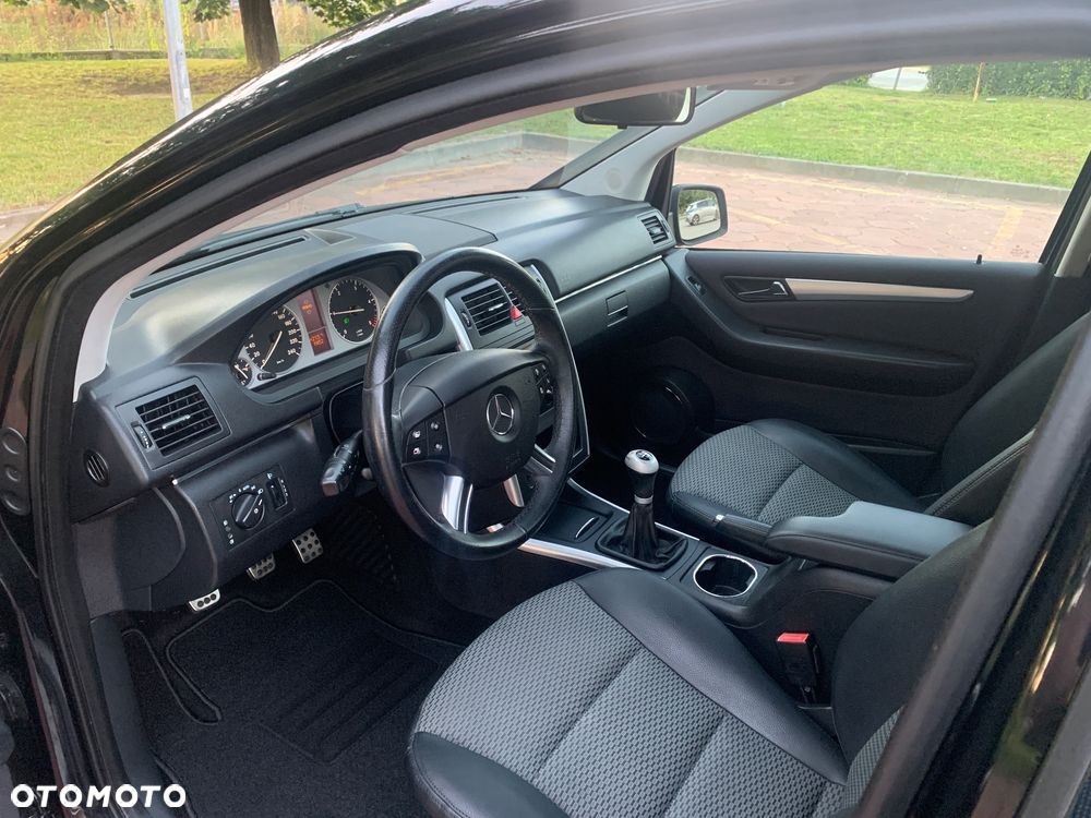 Mercedes-Benz Klasa B 180 CDI - 10