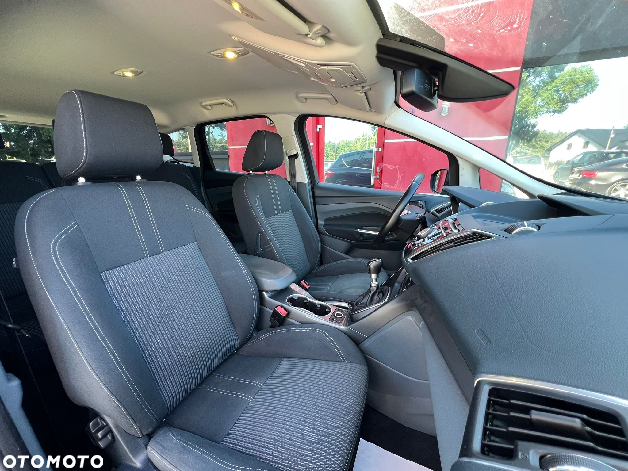 Ford C-MAX 1.6 EcoBoost Titanium - 33