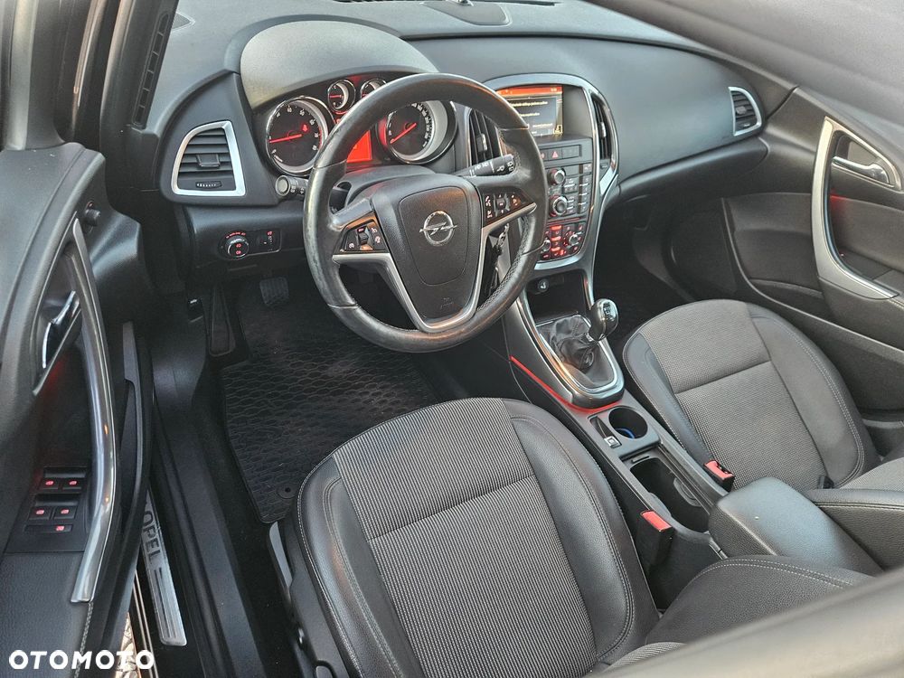 Opel Astra 1.4 T Essentia - 36