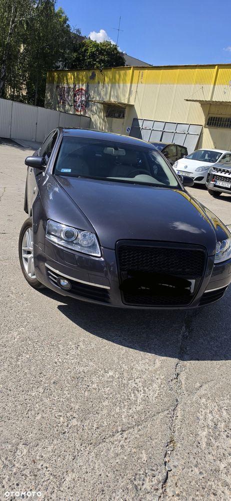 Audi V8 - 1
