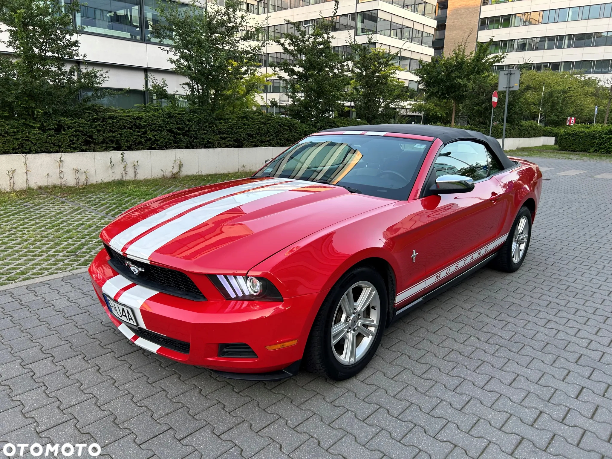 Ford Mustang - 21