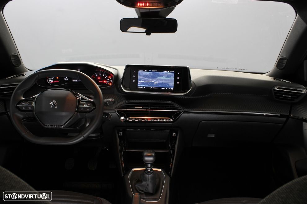 Peugeot 2008 1.2 PureTech Active Pack - 17