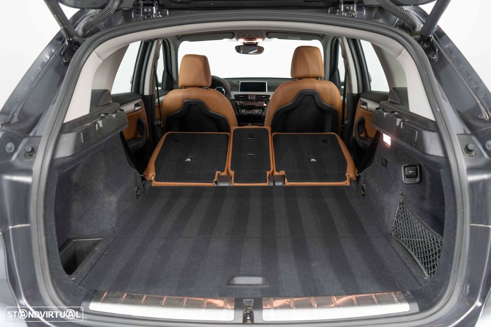 BMW X1 25 e xDrive Corporate Edition - 16