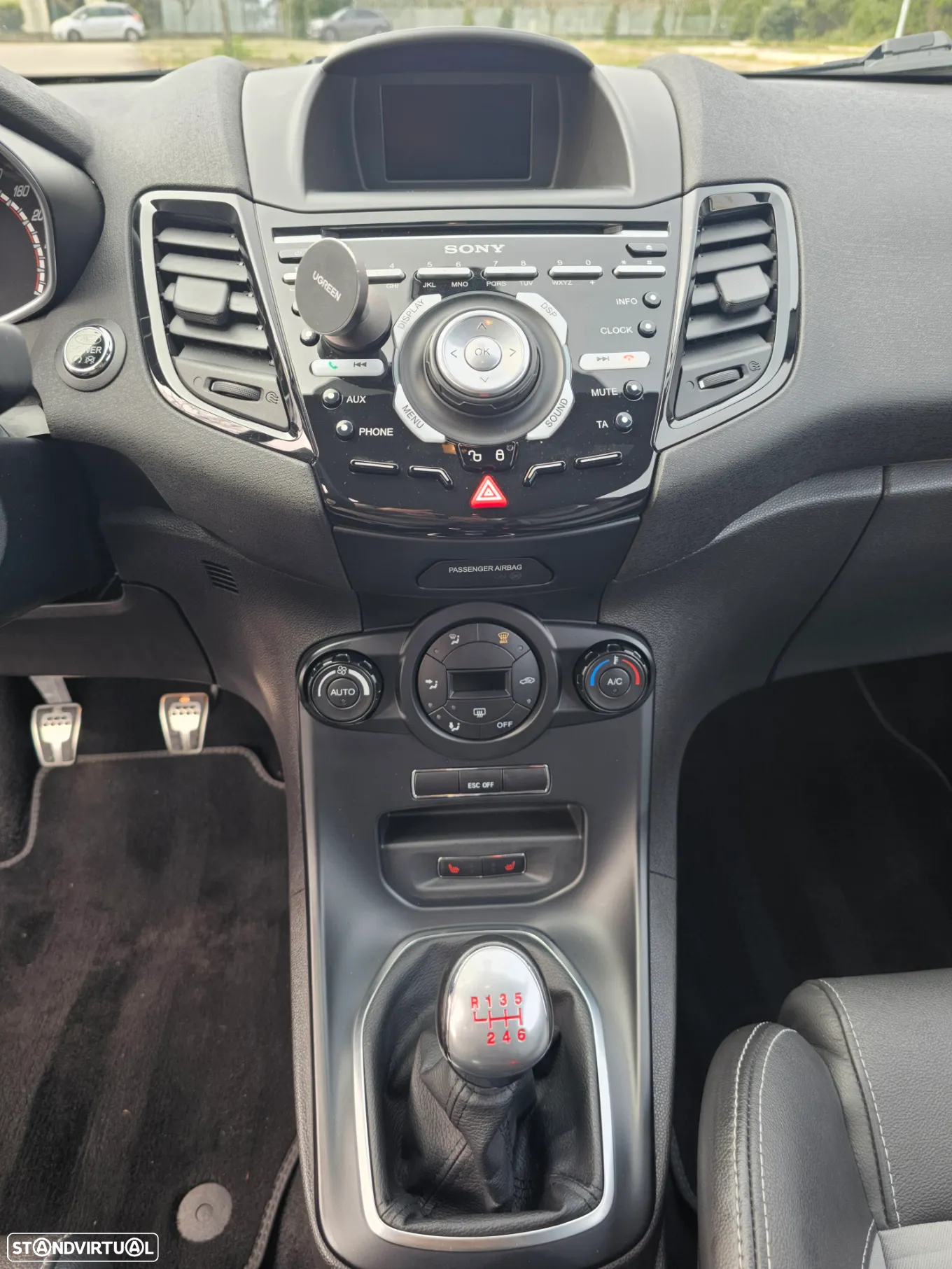 Ford Fiesta 1.6 EcoBoost c/ Pack Pele Desportiva ST - 10