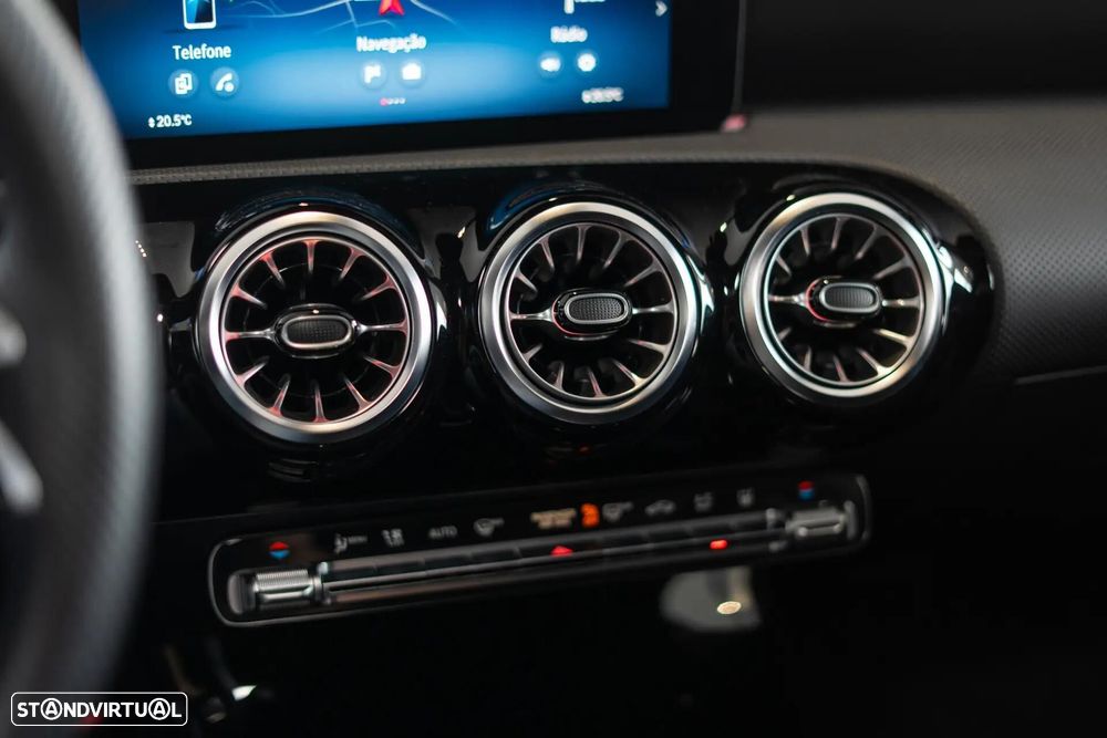 Mercedes-Benz CLA 250 e Shooting Brake AMG Line - 60