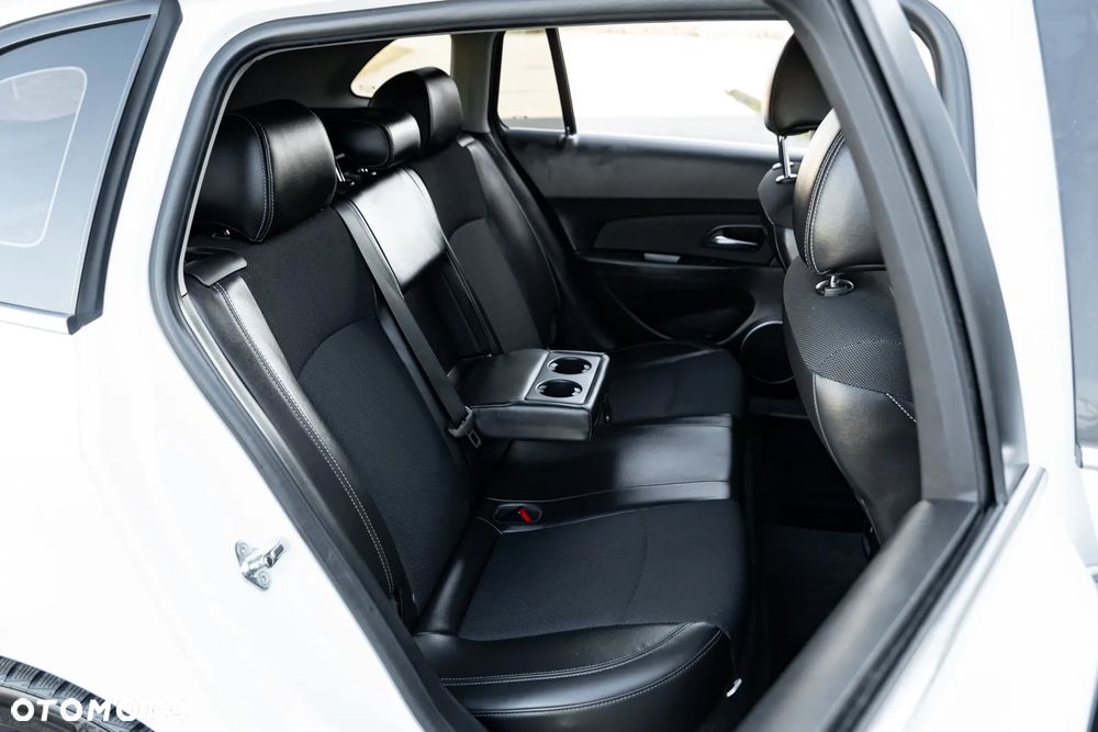 Chevrolet Cruze 1.8 LT+ - 21