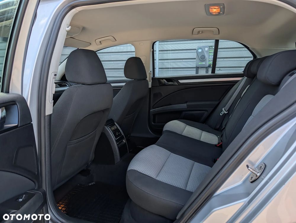 Skoda Superb 1.8 TSI DSG Ambition - 8