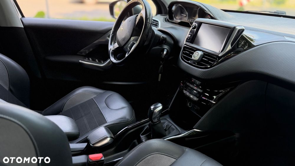 Peugeot 2008 - 9