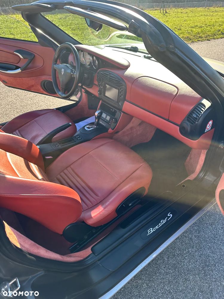 Porsche Boxster - 13