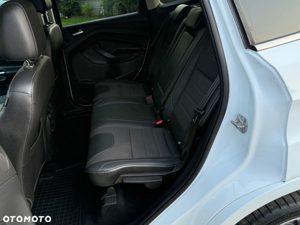Ford Kuga 2.0 TDCi 4x4 Titanium - 24