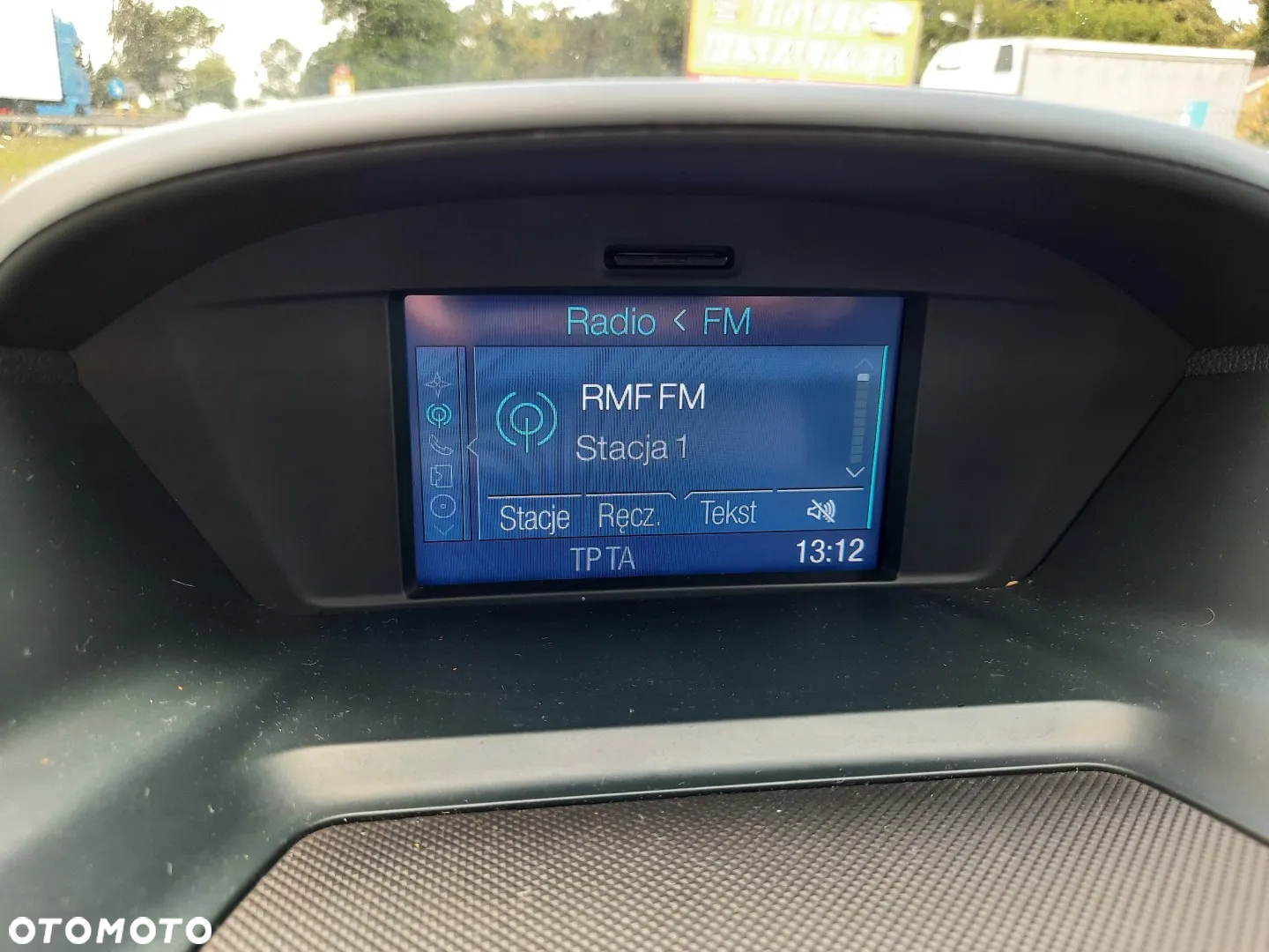 Ford Grand C-MAX 2.0 TDCi SYNC Edition - 32