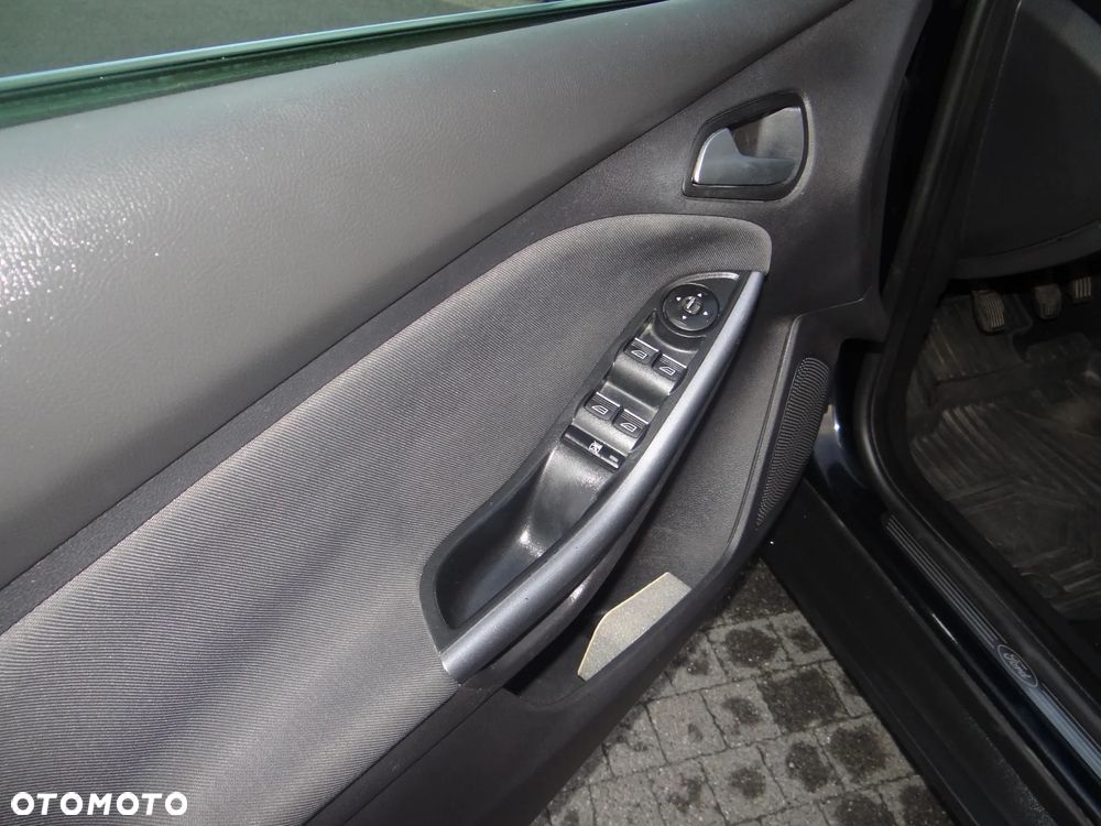 Ford Focus 1.6 TDCi Titanium ECOnetic - 8