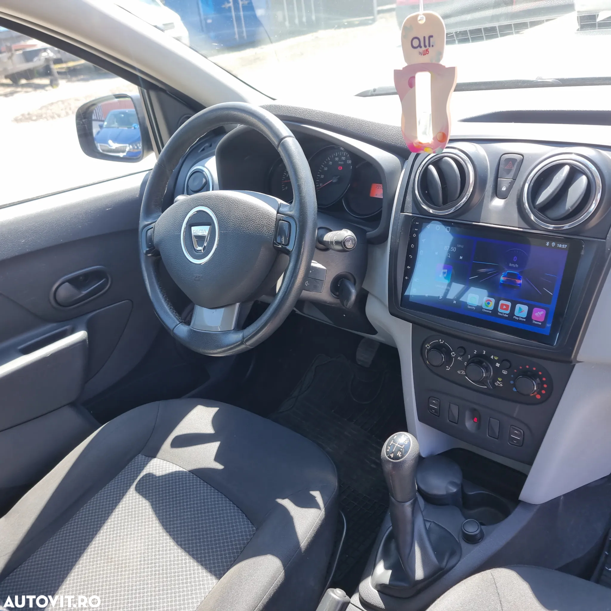 Dacia Sandero 1.2 16V 75 Laureate - 6