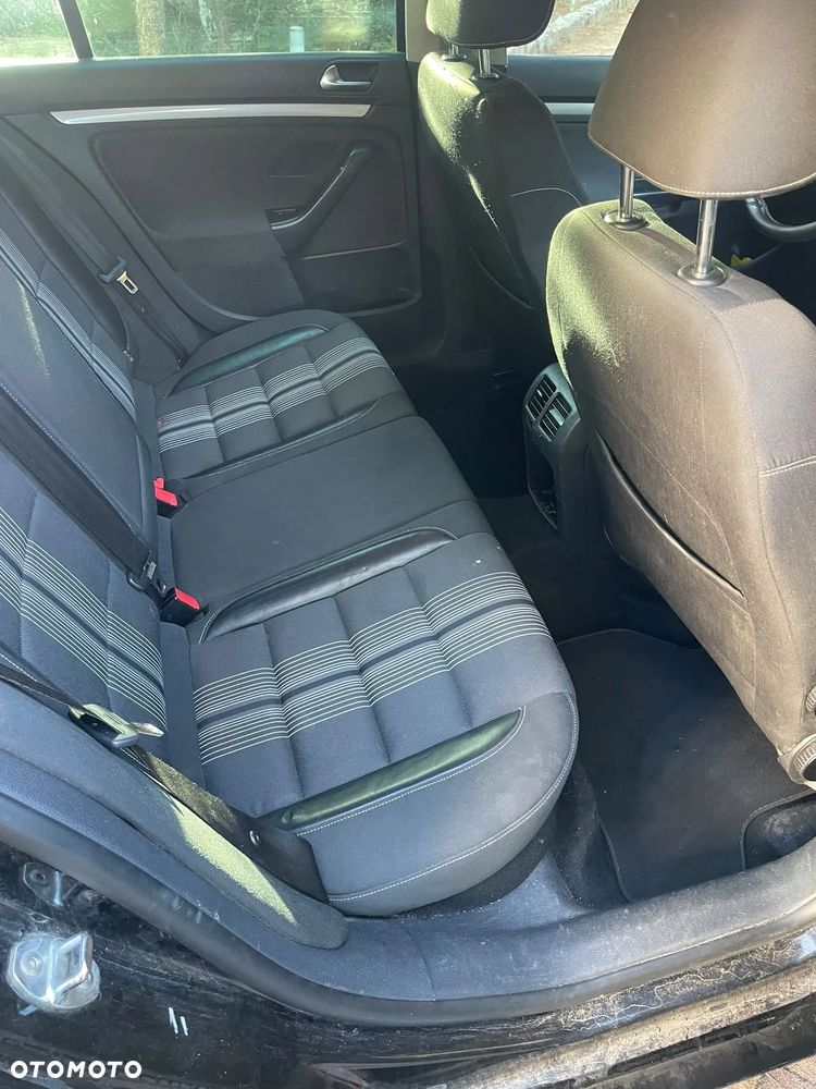 Volkswagen Golf - 16