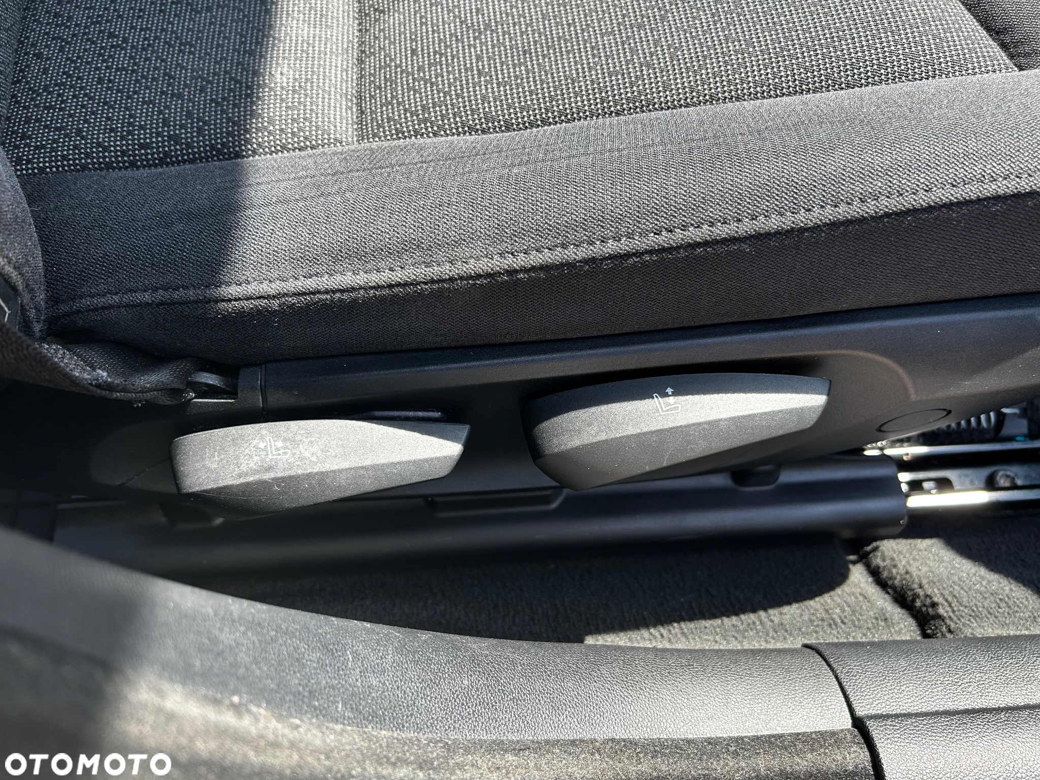 BMW Seria 3 320i Touring - 19