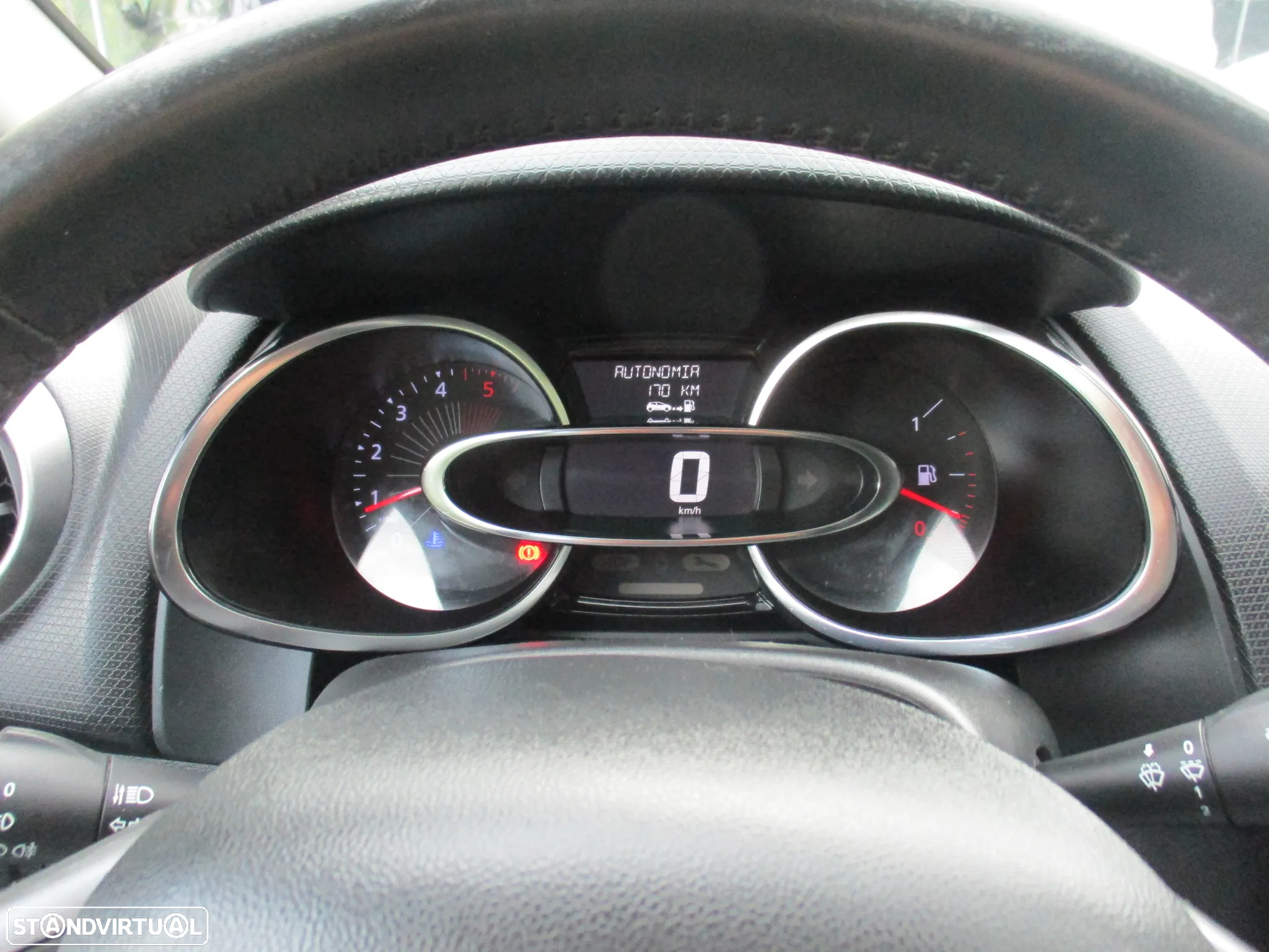 Renault Clio 1.5 dCi Limited - 13
